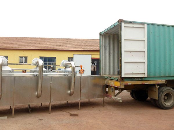 國外客戶清洗烘干包裝流水線發貨現場